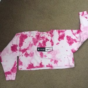Vintage Nike Sweatshirt Crewneck in Tie Dye Pink